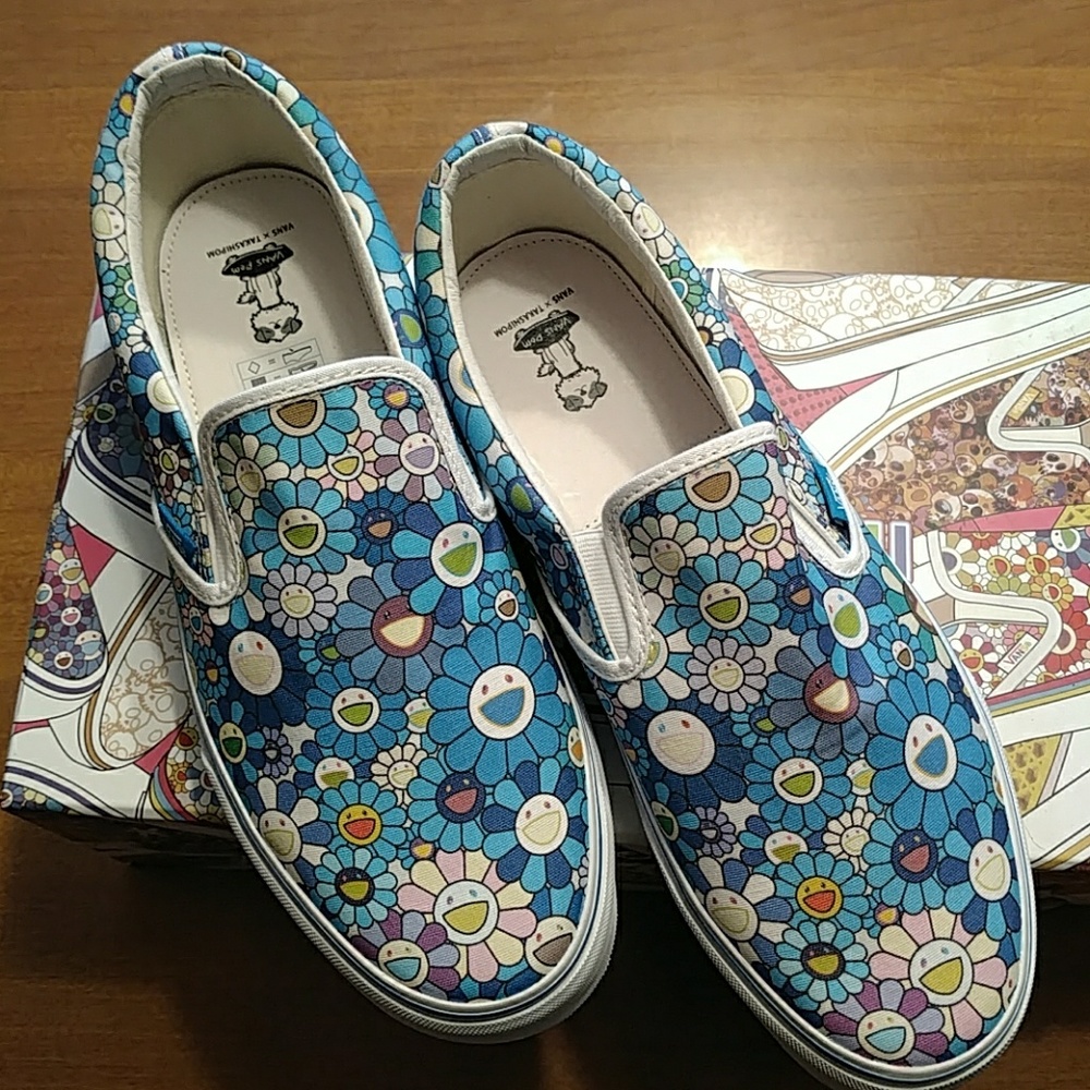 Vans vault exclusive Murakami blue flower slip ons